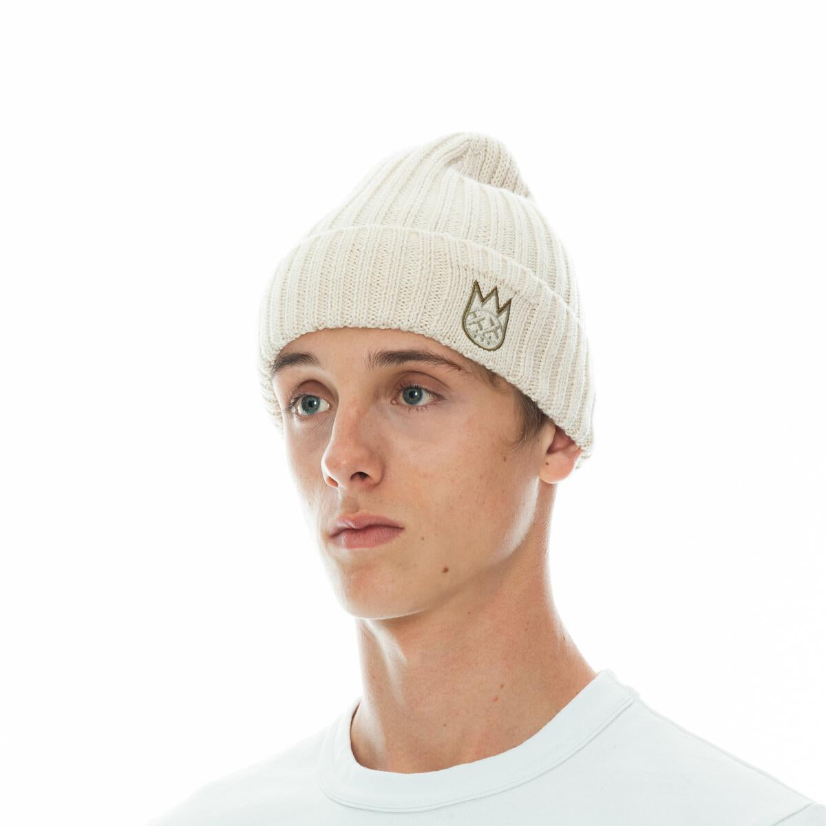 KNIT HAT WITH CLEAN 2 TONE SHIMUCHAN LOGO (623BC-CH88A) WINTER WHITE