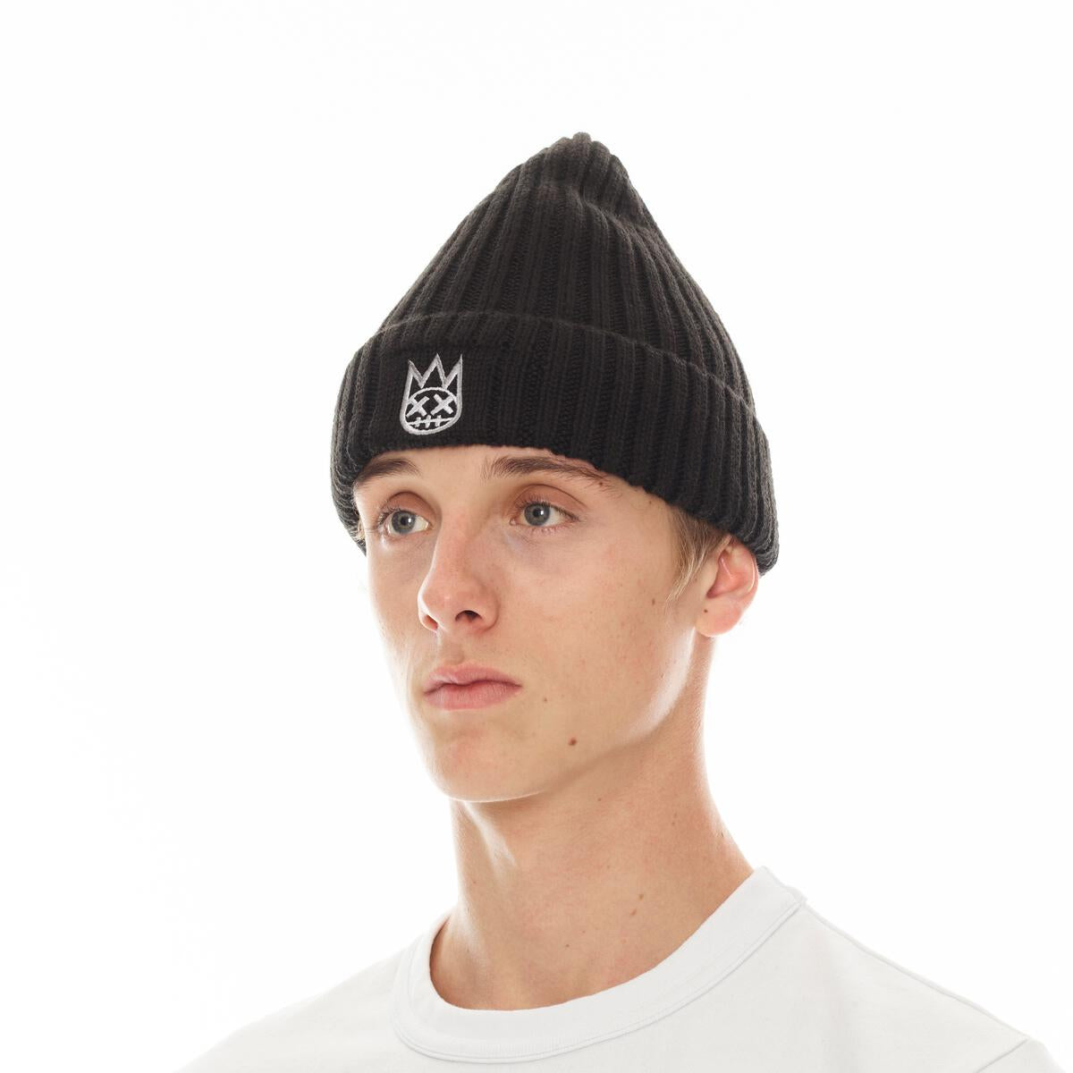 KNIT HAT WITH CLEAN SHIMUCHAN LOGO (623BC-CH84A) BLACK