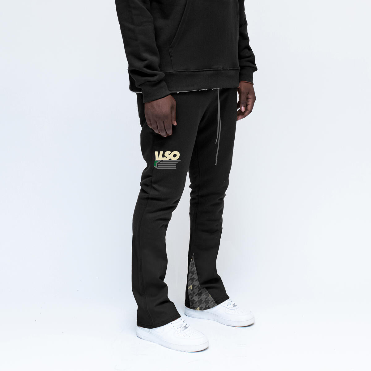 ALMOST SOMEDAY CAPITAL FLARE  SWEATPANT 'BLACK'