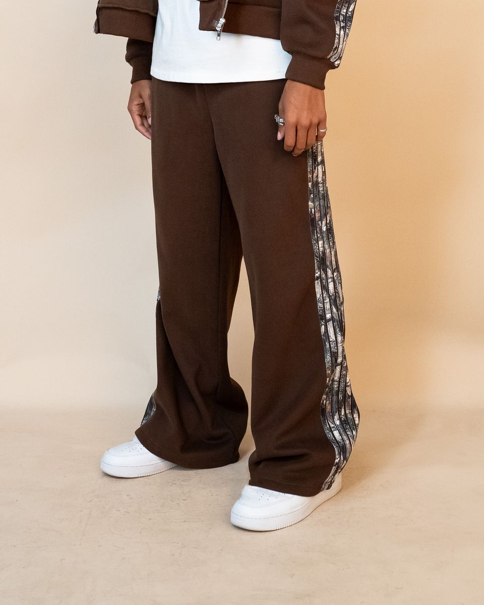 EPTM REAL CAMO STRIPED BAGGY PANTS (EP11663)-BROWN