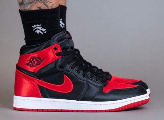 Air Jordan 1 Retro High OG Satin Bred (Women's) FD4810-061