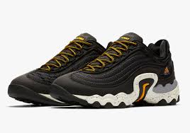 Nike Air Skarn Black University Gold -002