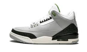 Air Jordan 3 Retro Chlorophyll 136064-006